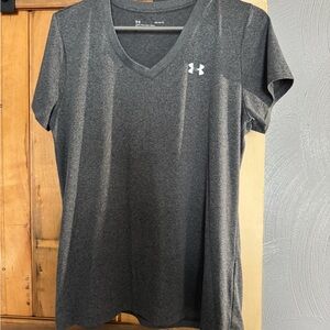 Under Armour HeatGear V-Neck T-Shirt | Charcoal Gray | Size L